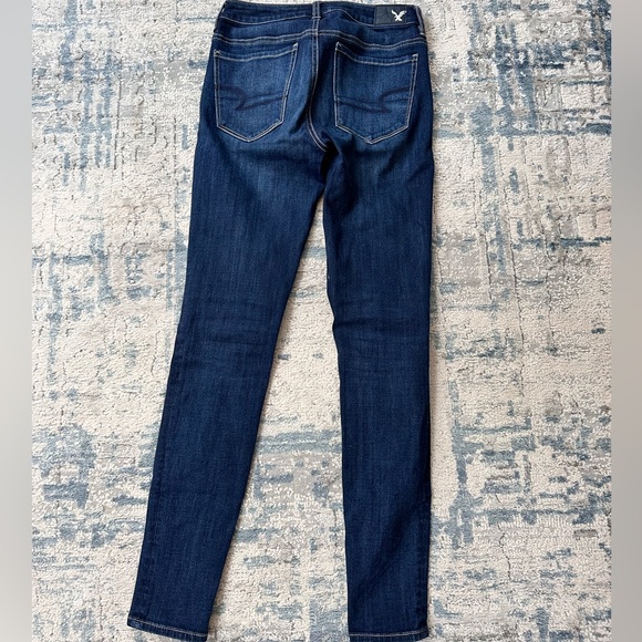 American Eagle High Rise Jegging with natural wash denim color size 2 - Picture 2 of 4
